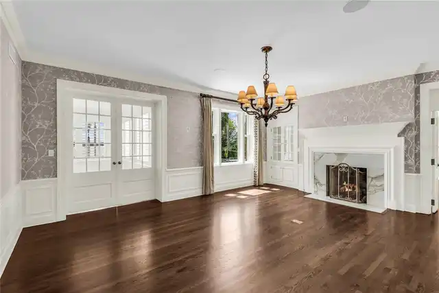 Listing Photo 32