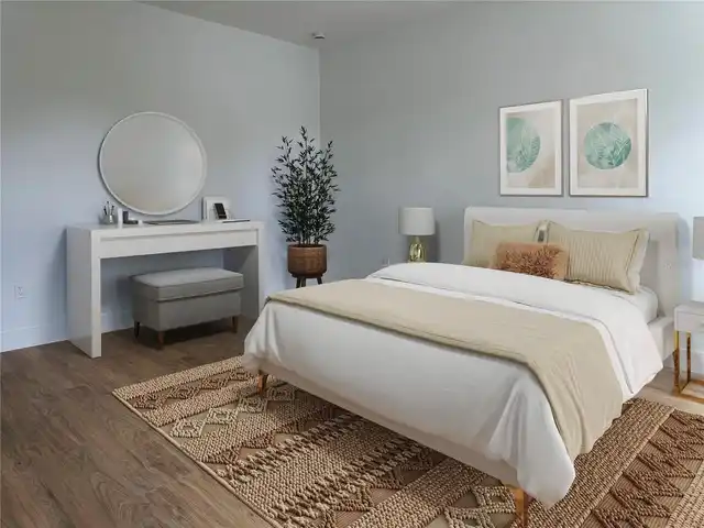 Listing Photo 8
