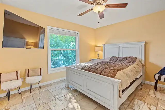 Listing Photo 25
