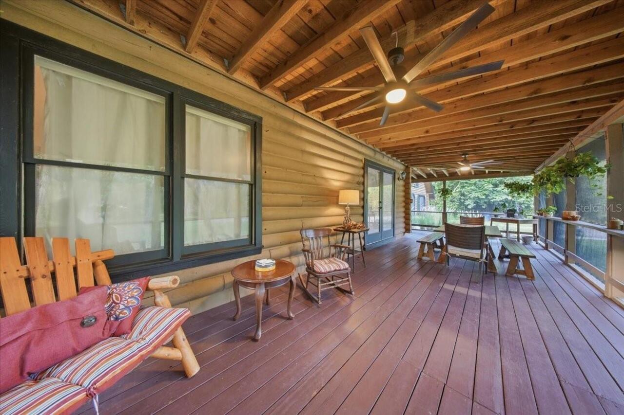 Listing Photo 12
