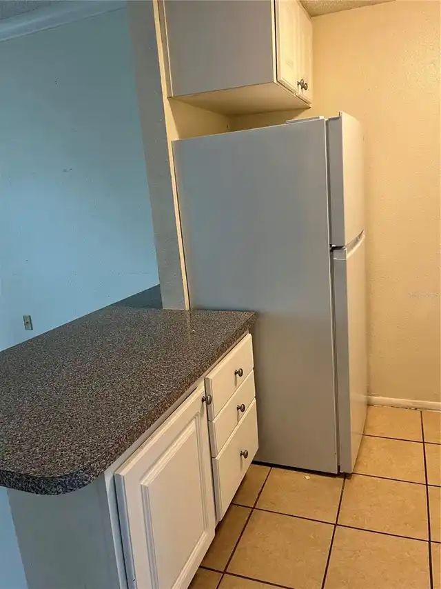 Listing Photo 9