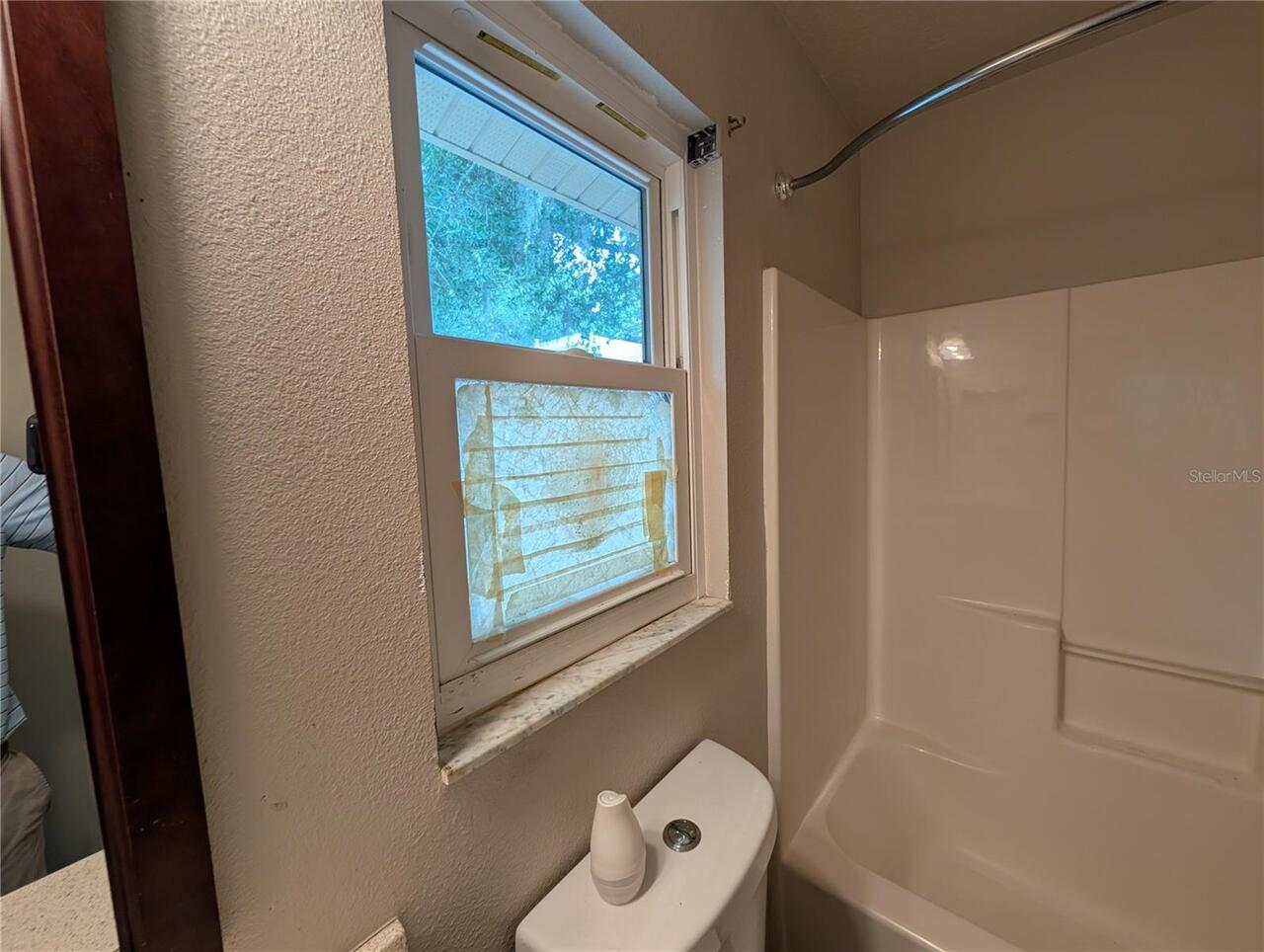 Listing Photo 14