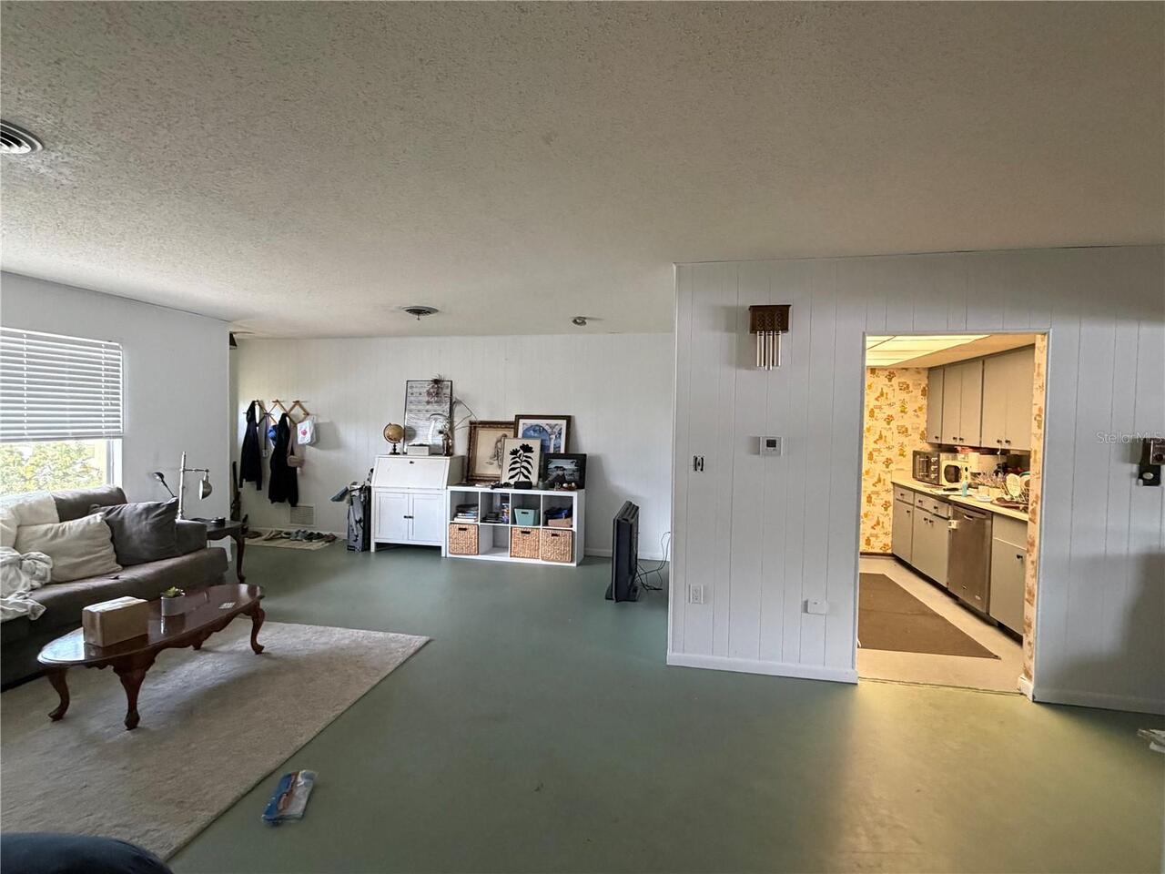 Listing Photo 12