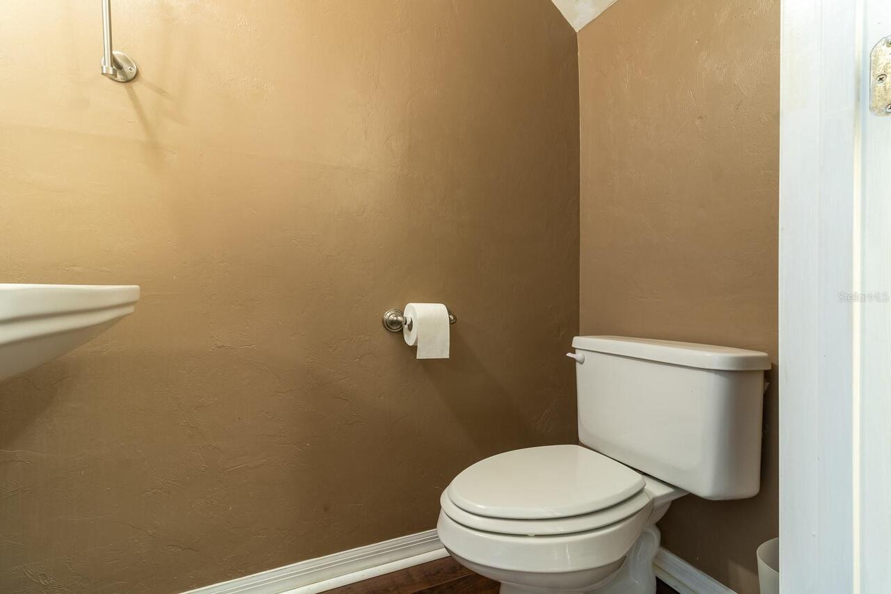 Listing Photo 12