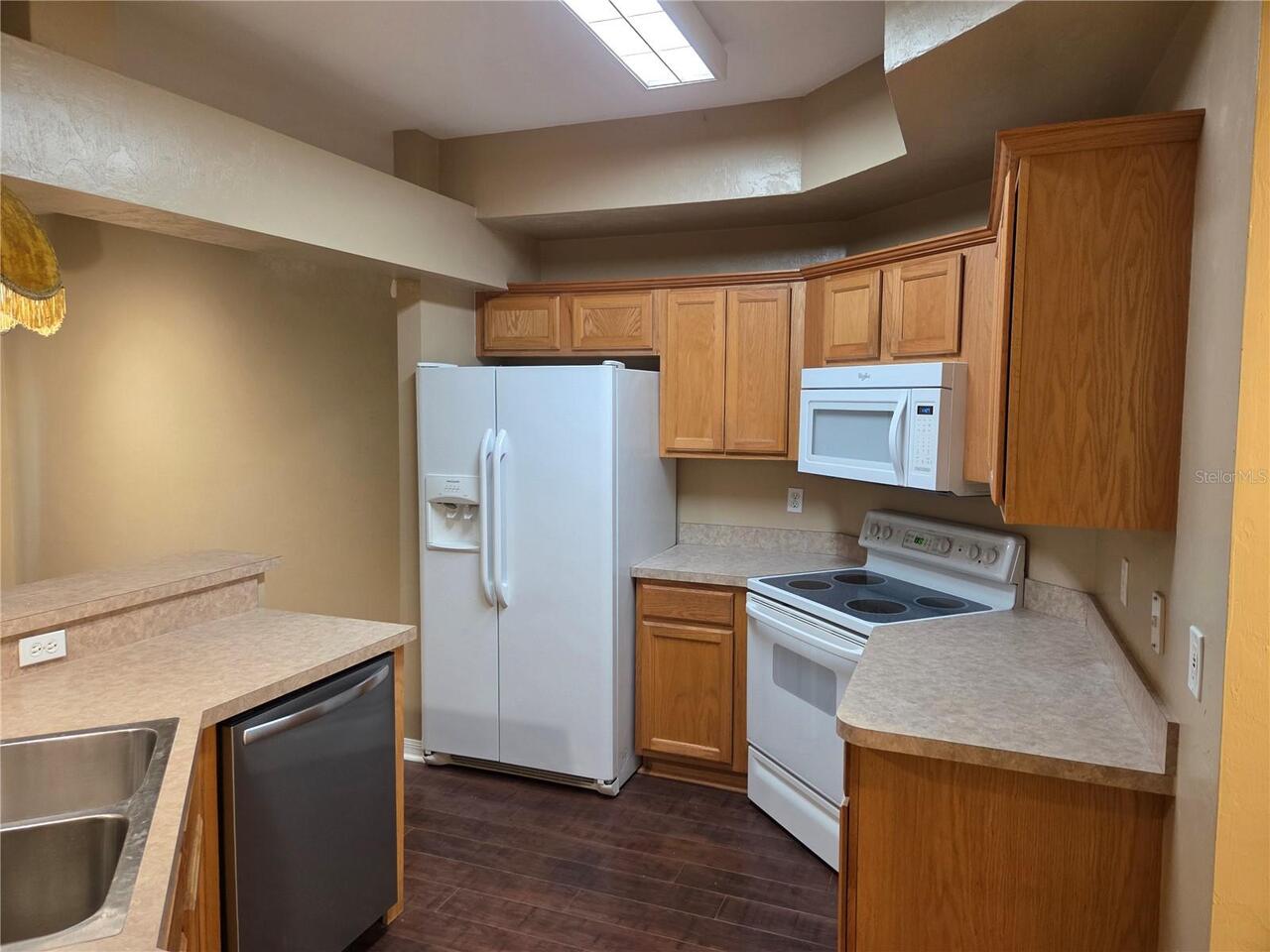 Listing Photo 8