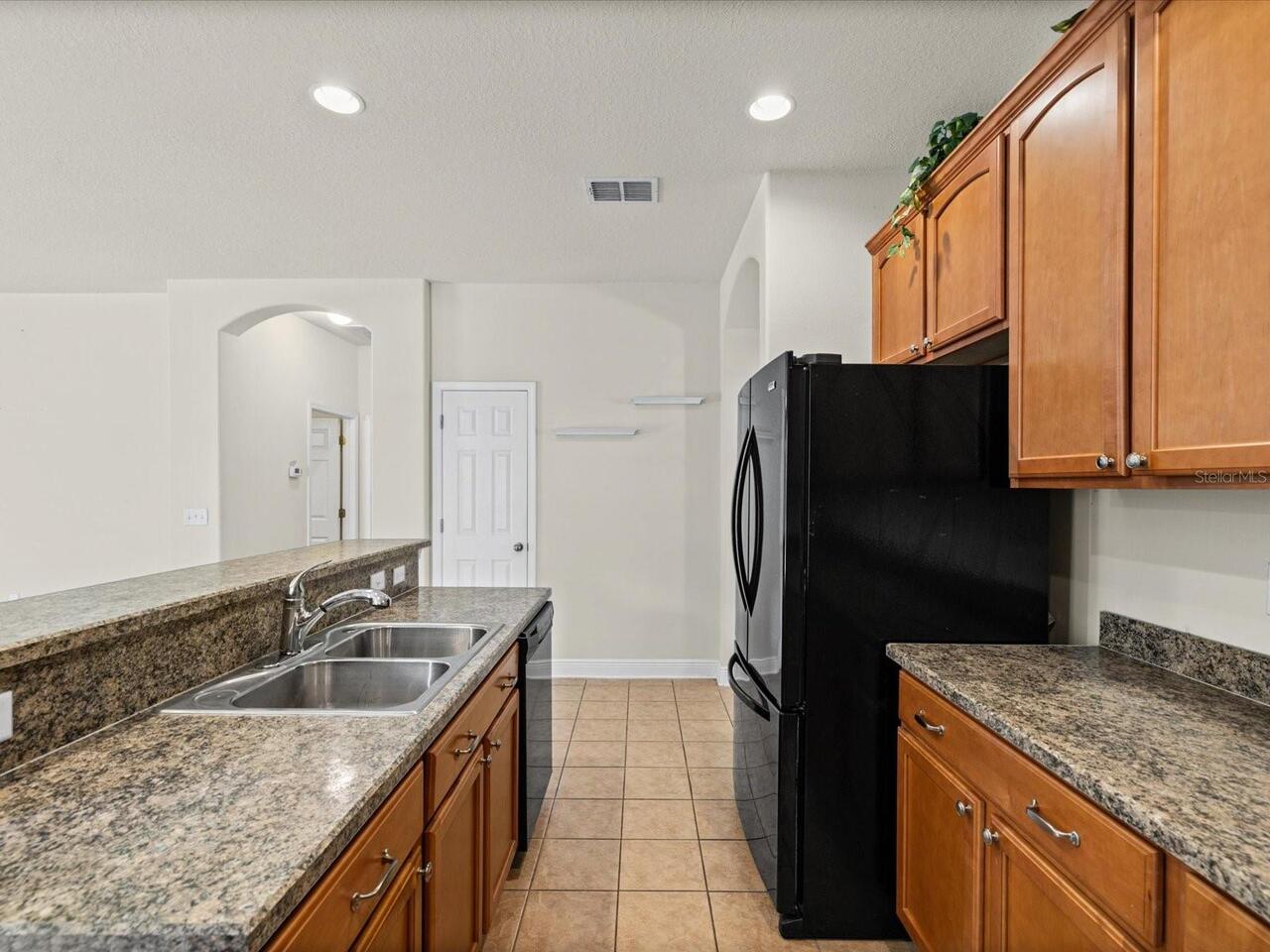Listing Photo 9