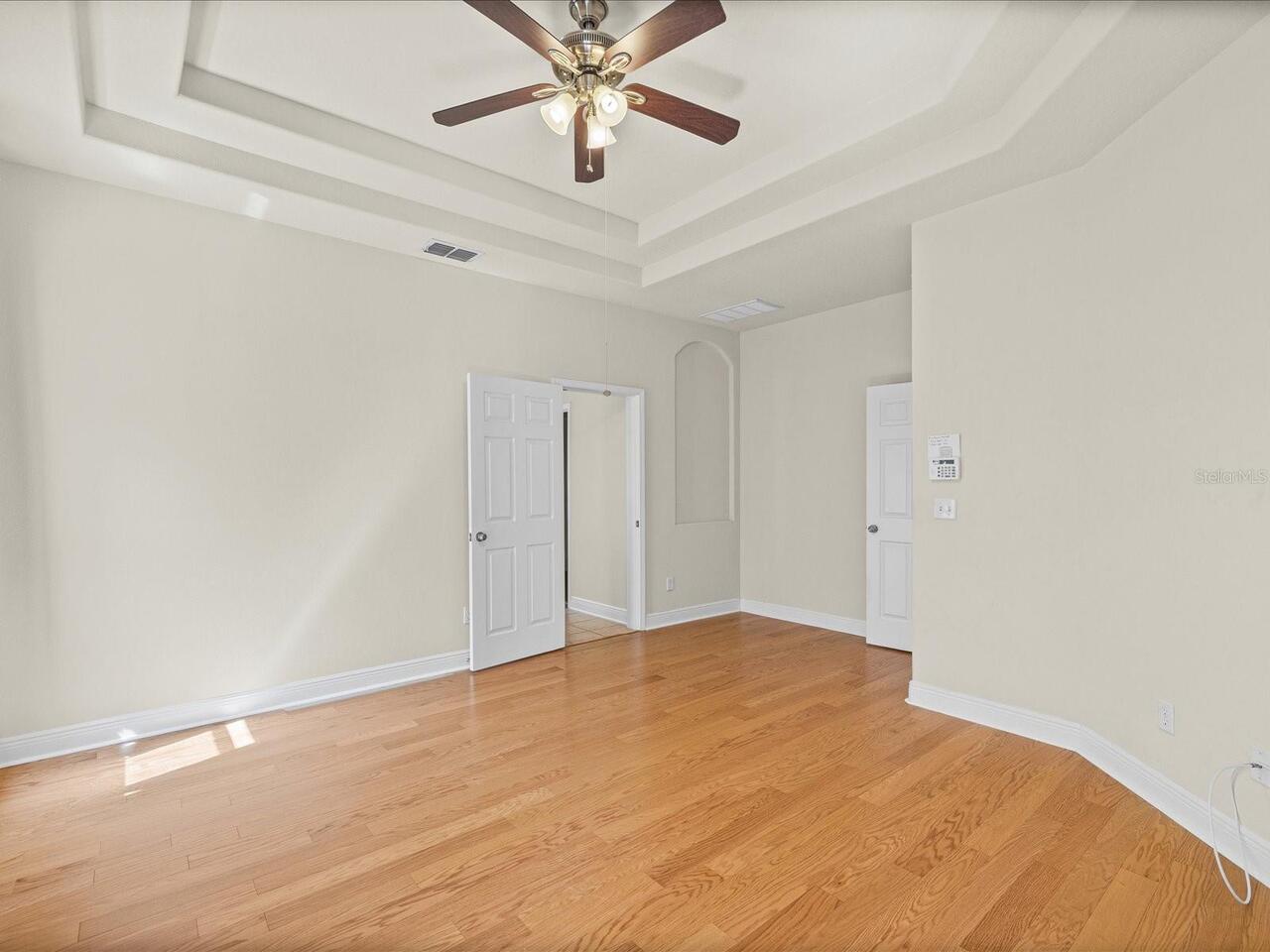 Listing Photo 18