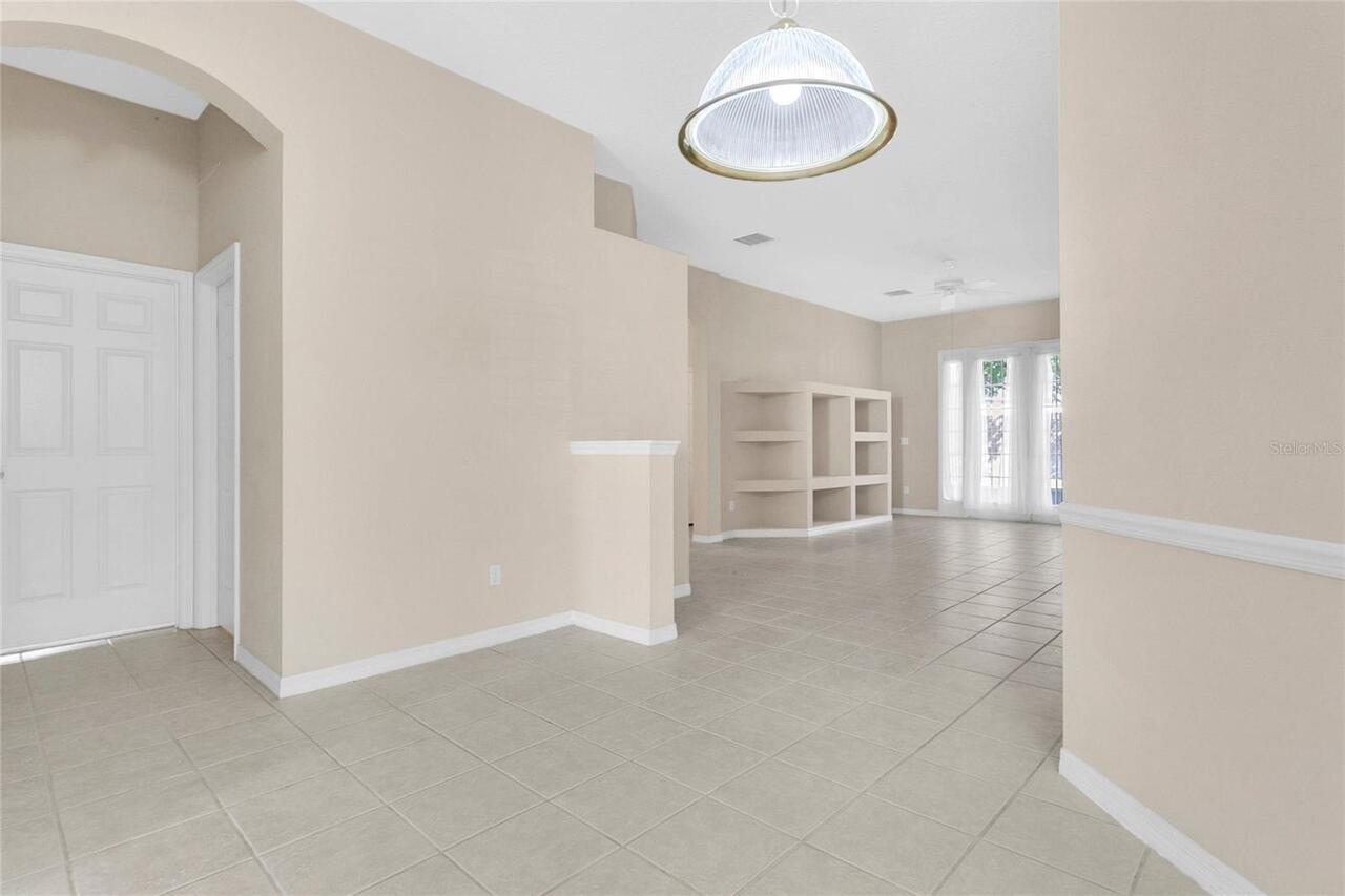 Listing Photo 8