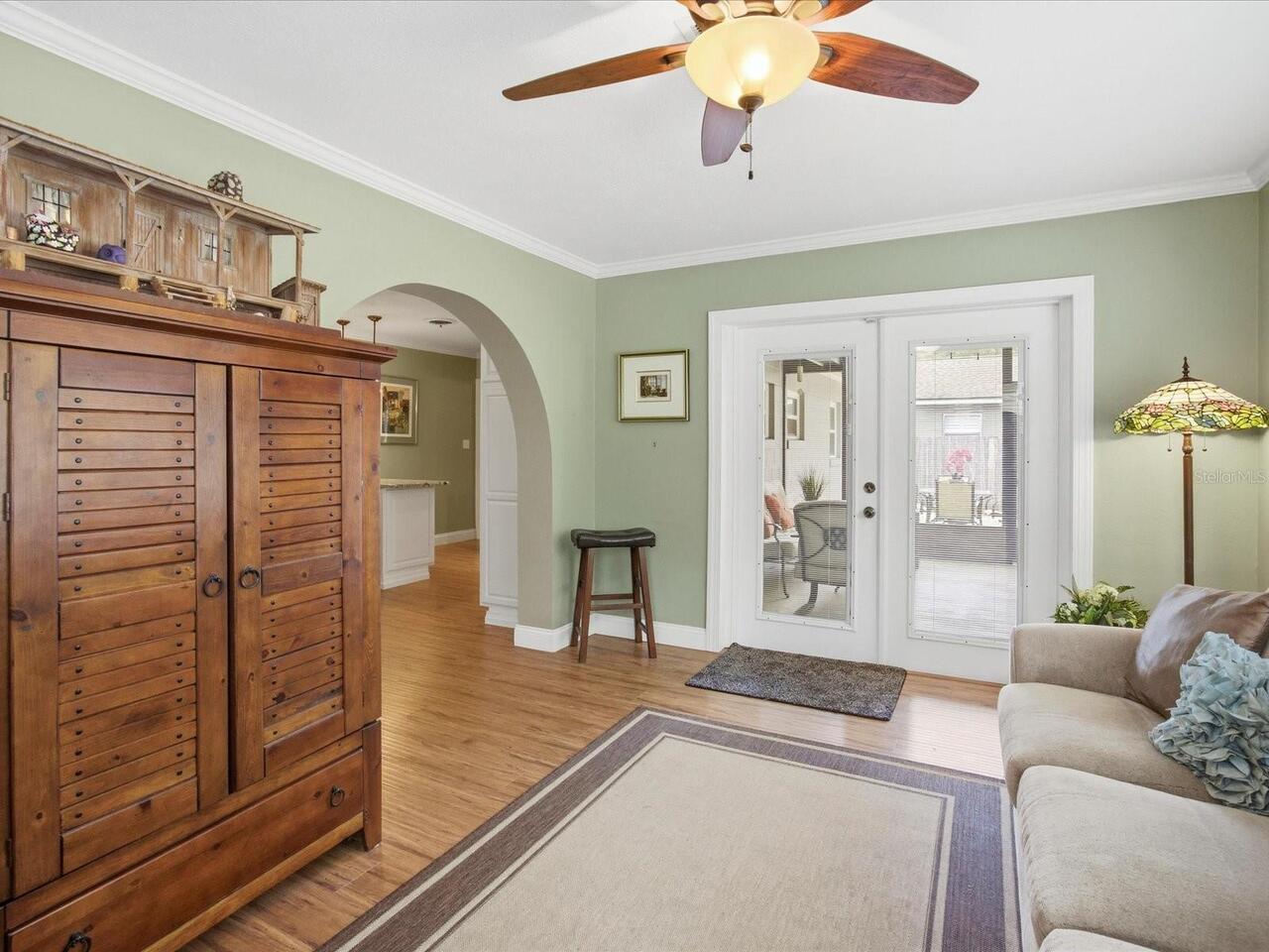 Listing Photo 11