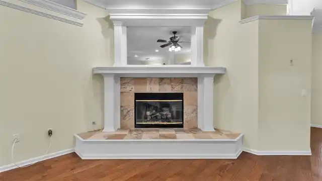 Listing Photo 6