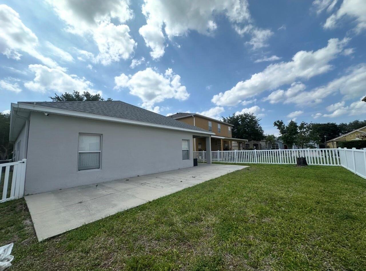 Listing Photo 17