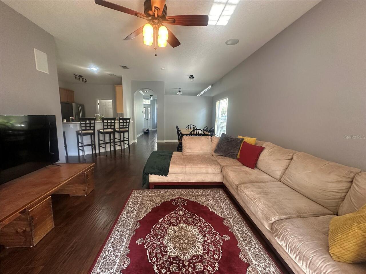 Listing Photo 11