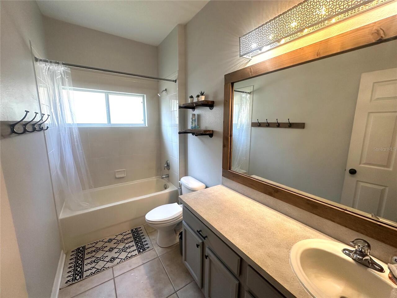 Listing Photo 19