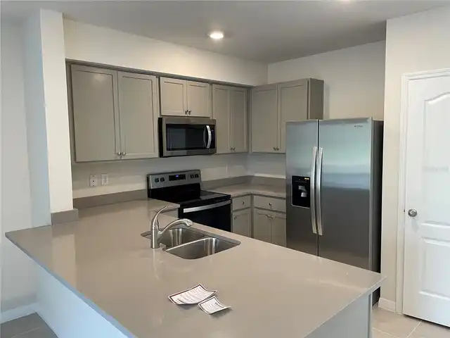 Listing Photo 6