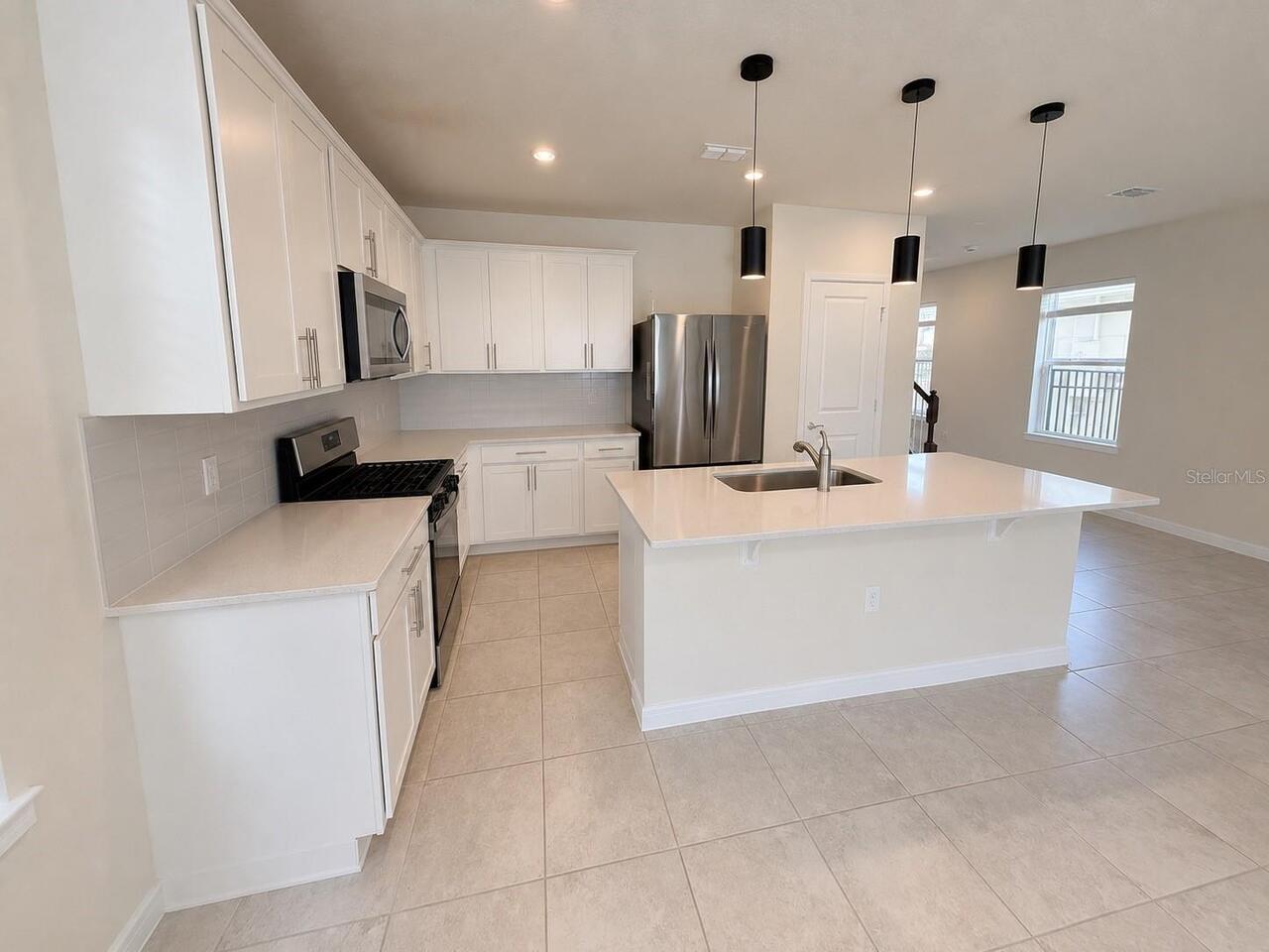 Listing Photo 10