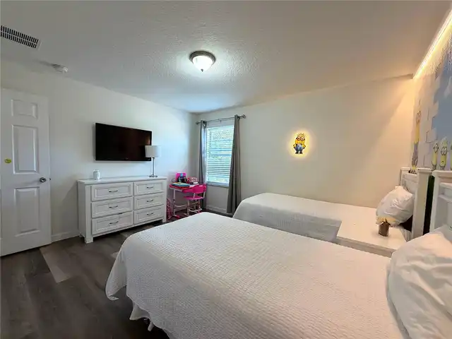 Listing Photo 29