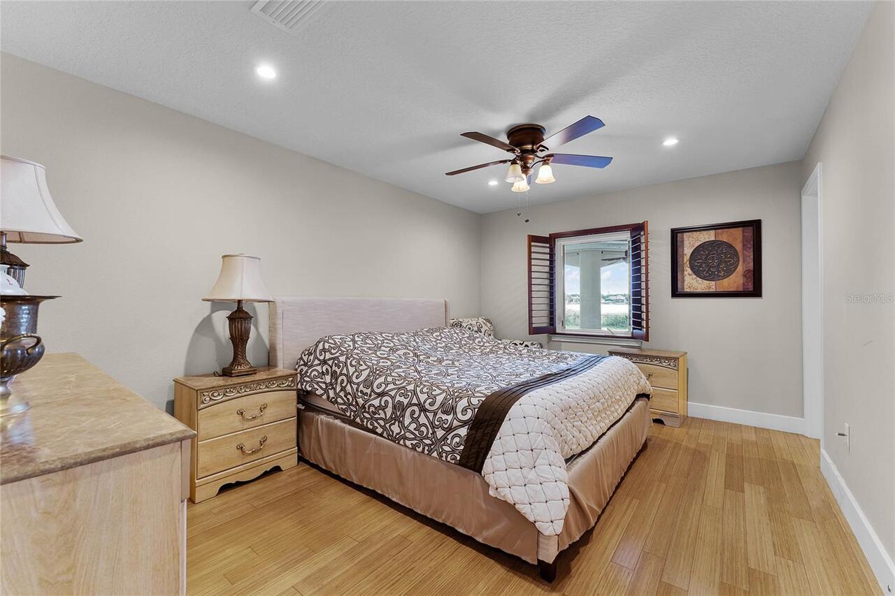 Listing Photo 24