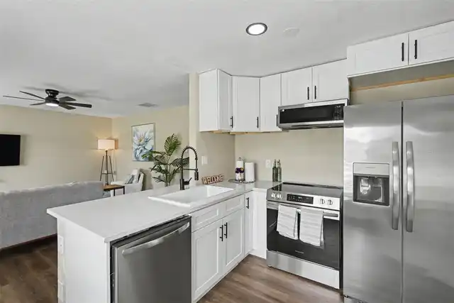 Listing Photo 8