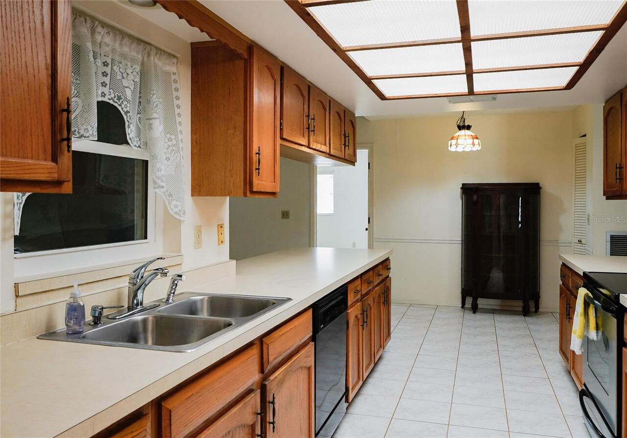 Listing Photo 7