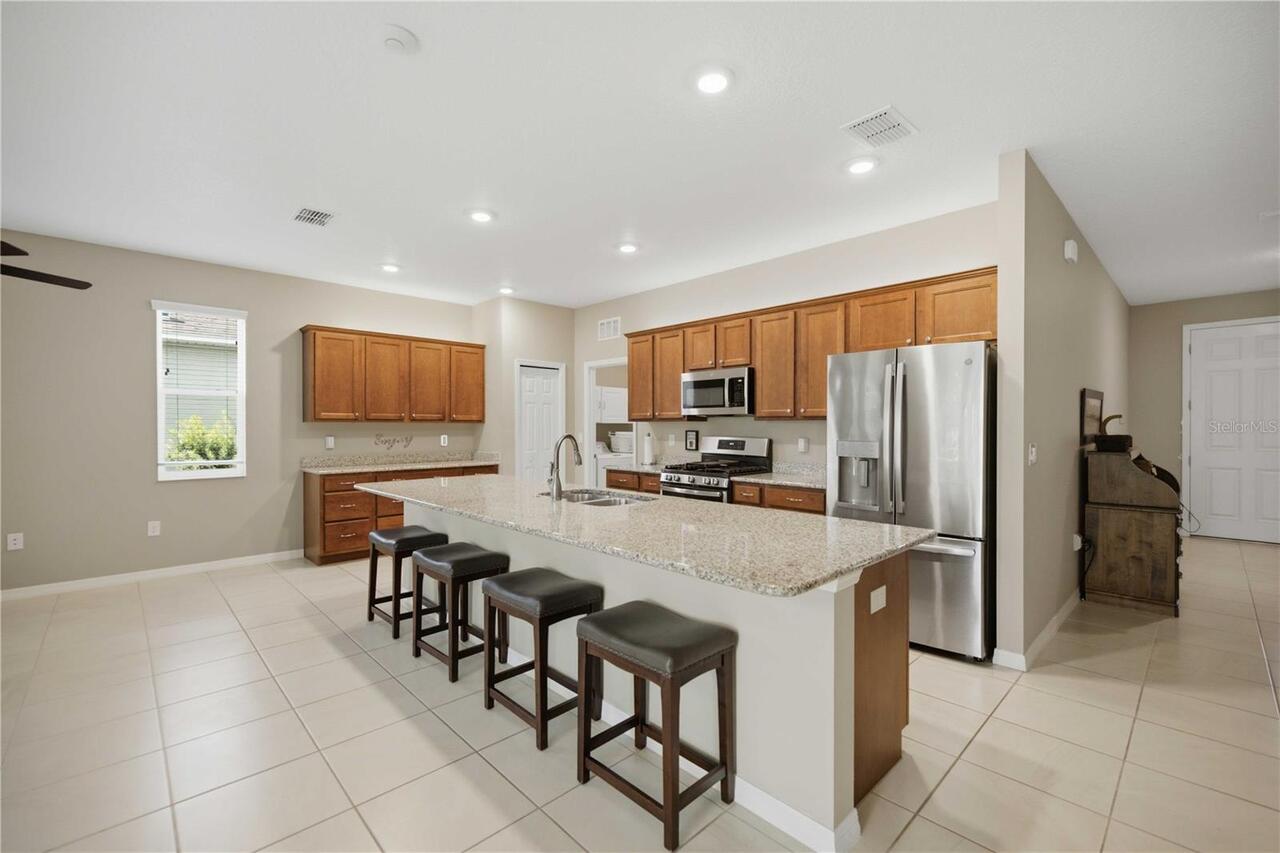 Listing Photo 11