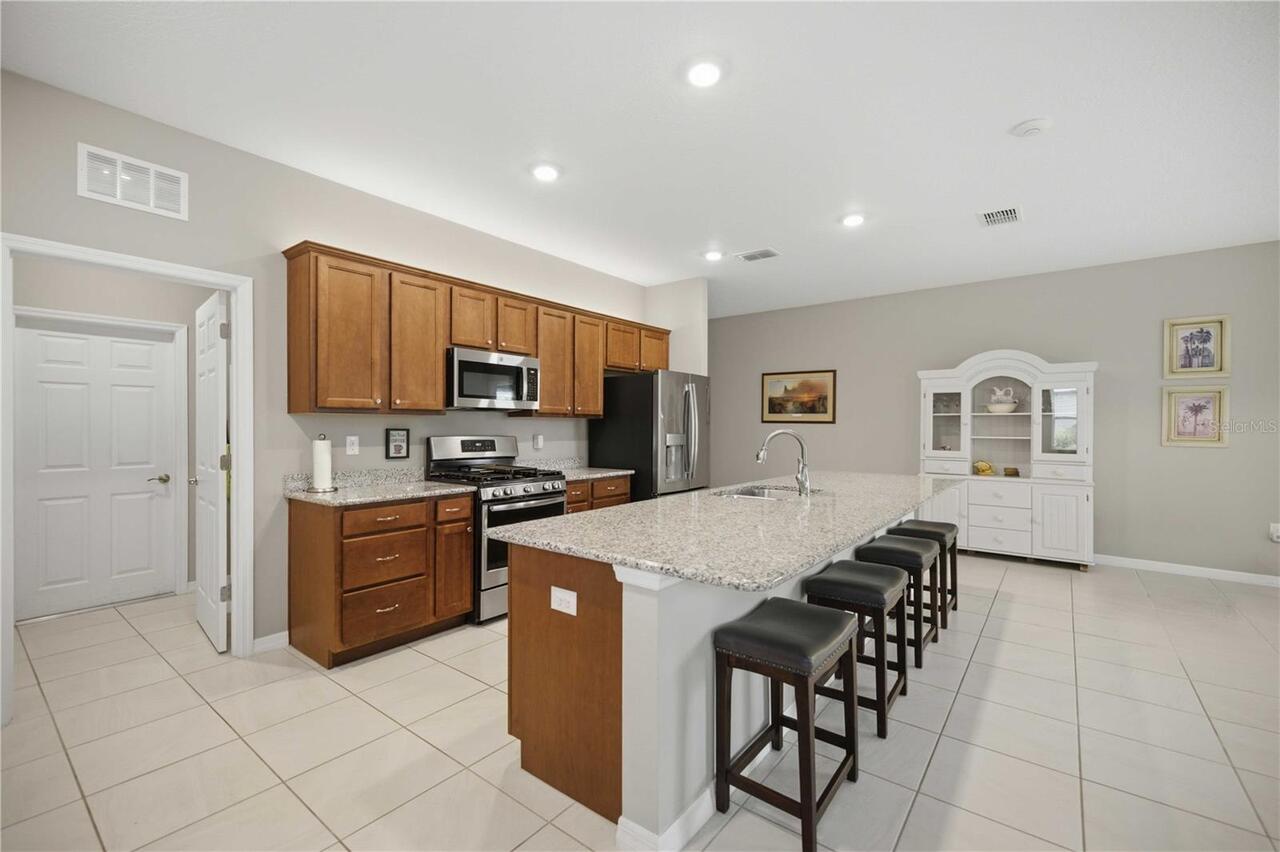 Listing Photo 14