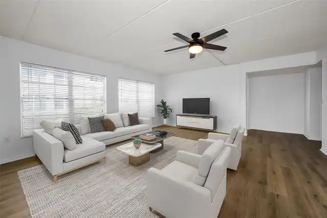 Listing Photo 14