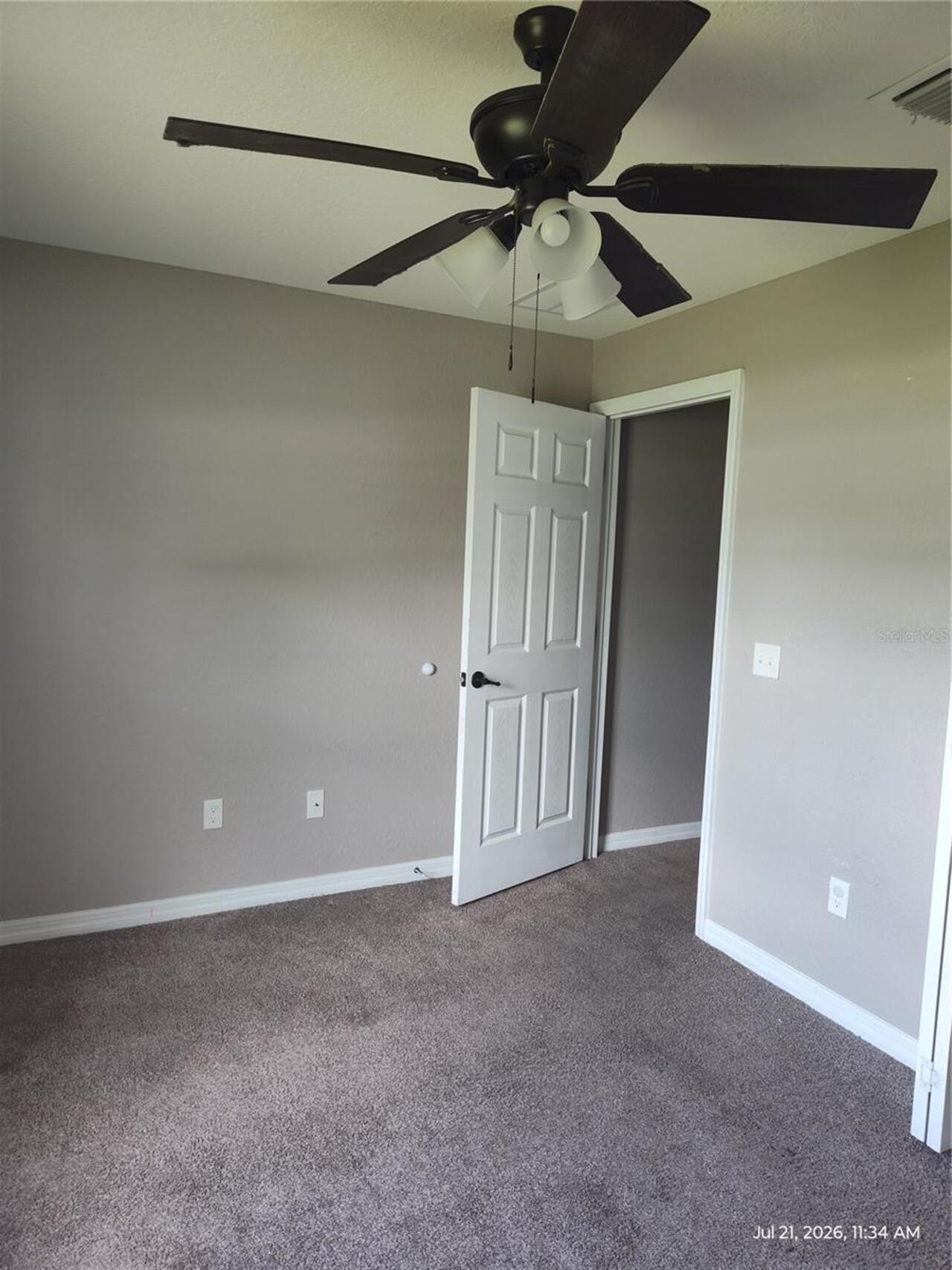 Listing Photo 12