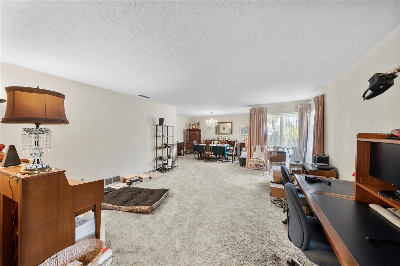 Listing Photo 8