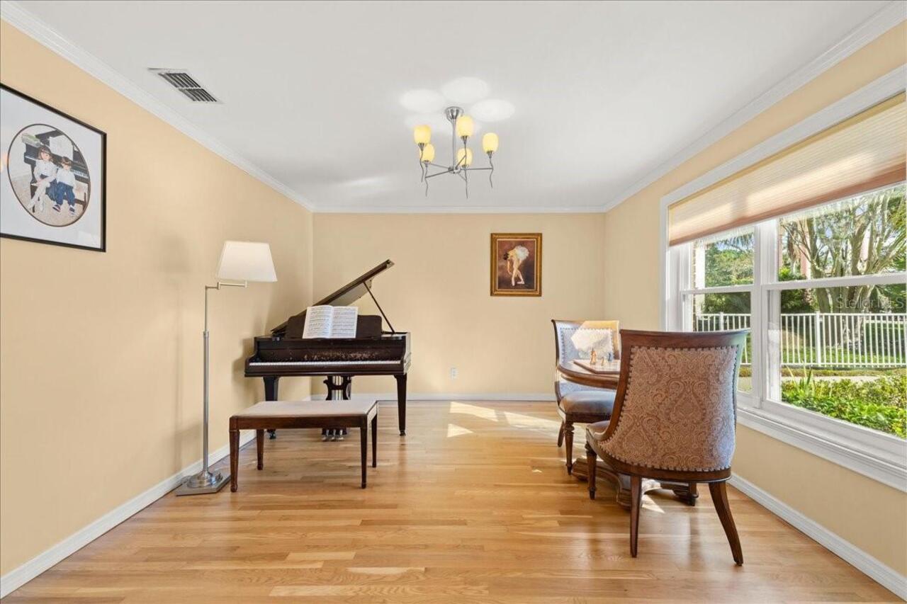 Listing Photo 9