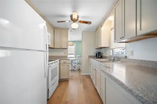 Listing Photo 5