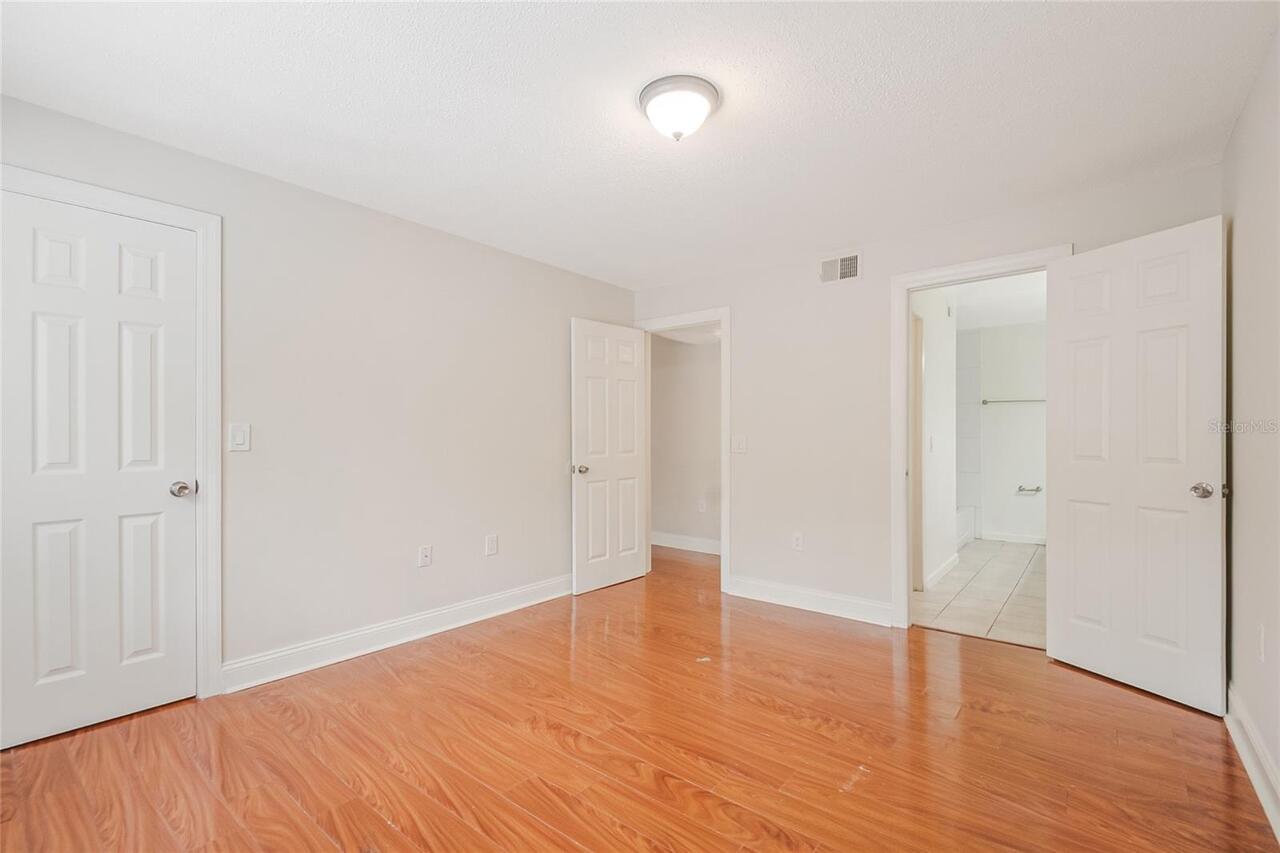 Listing Photo 14