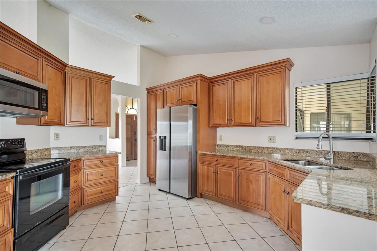 Listing Photo 11