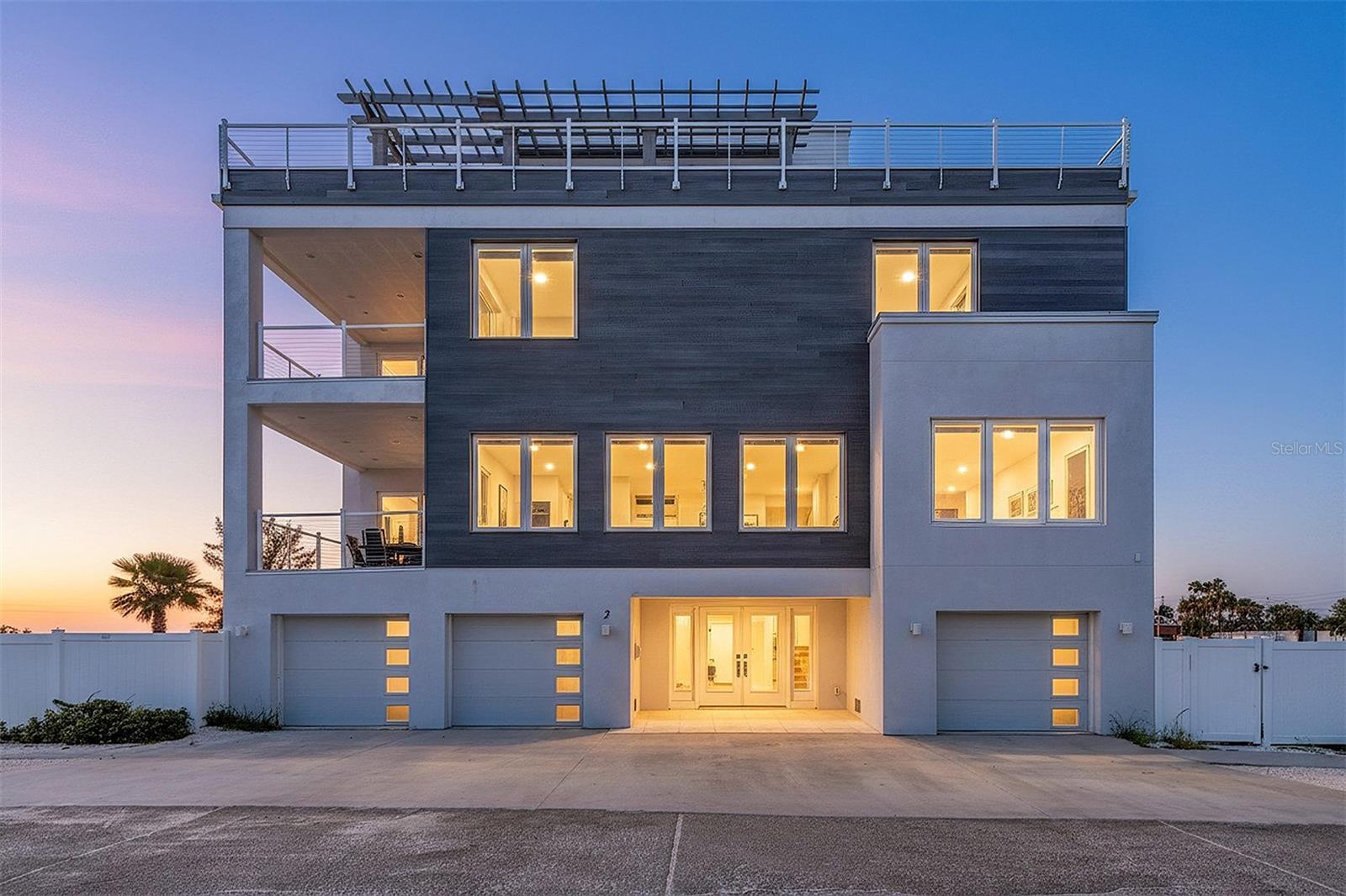 4BR, Home, 5BA, $4,999,000
Read More