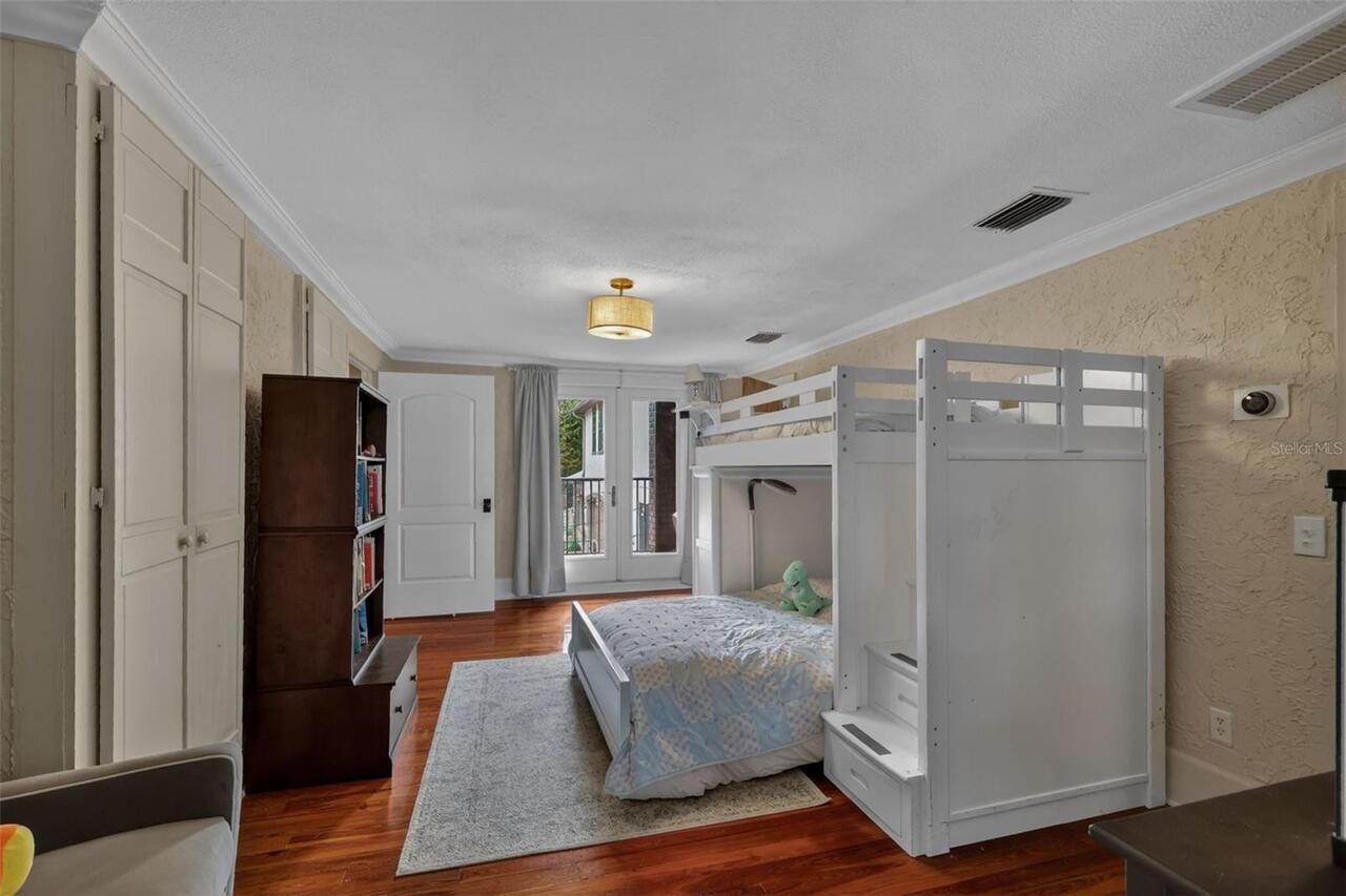 Listing Photo 32