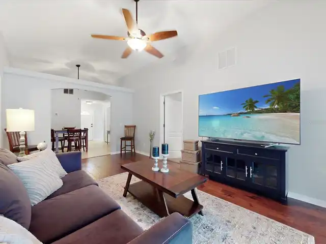 Listing Photo 15