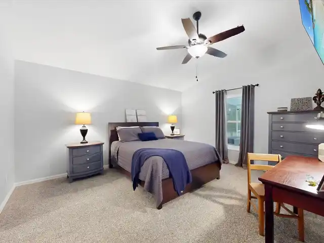 Listing Photo 16