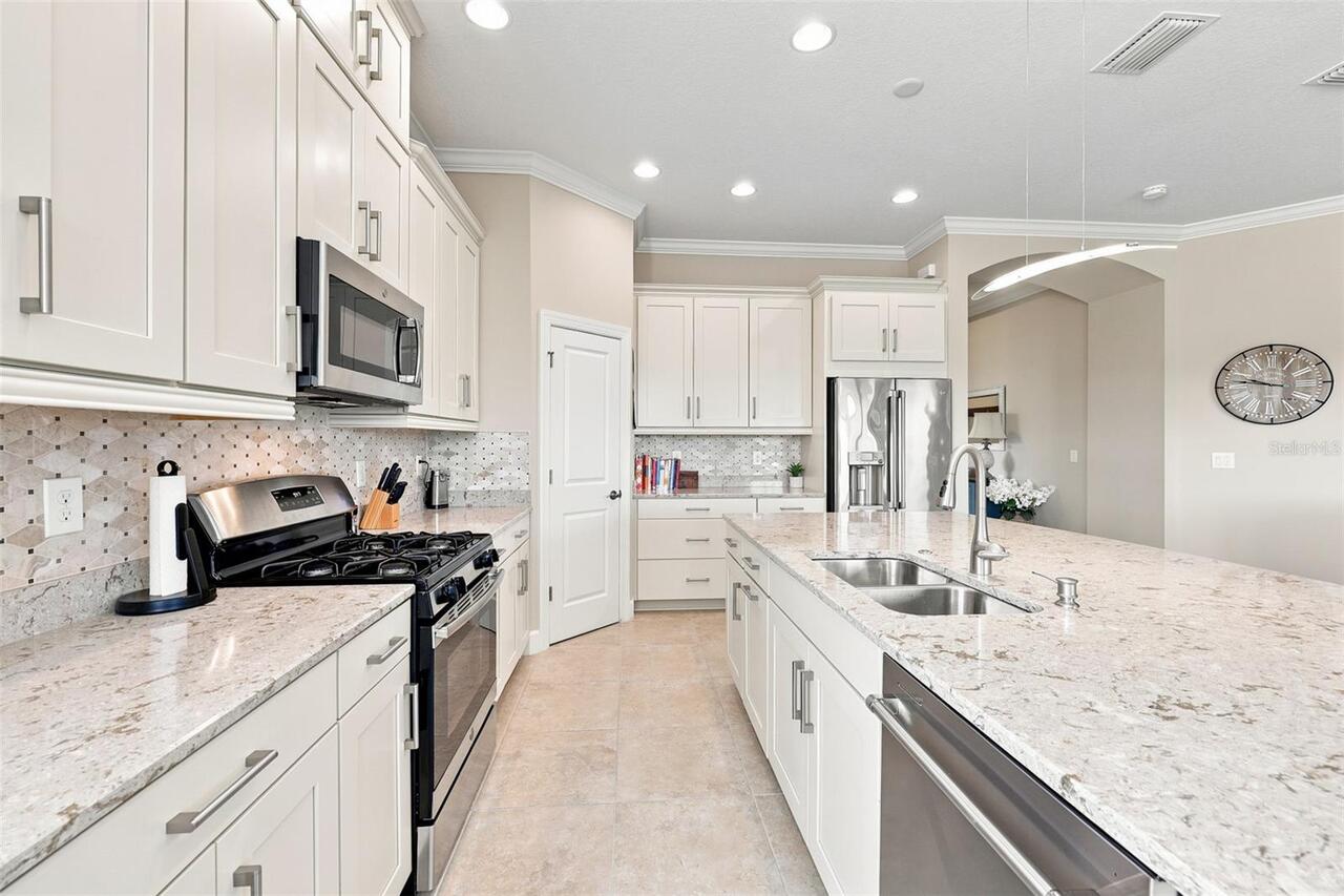 Listing Photo 16