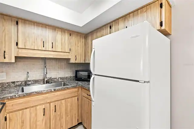Listing Photo 17