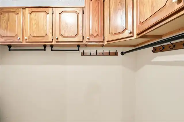 Listing Photo 32