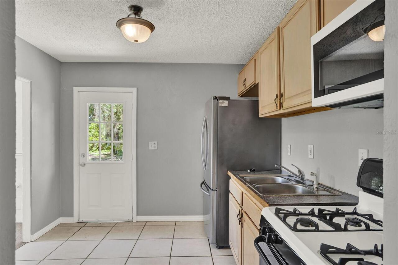 Listing Photo 6