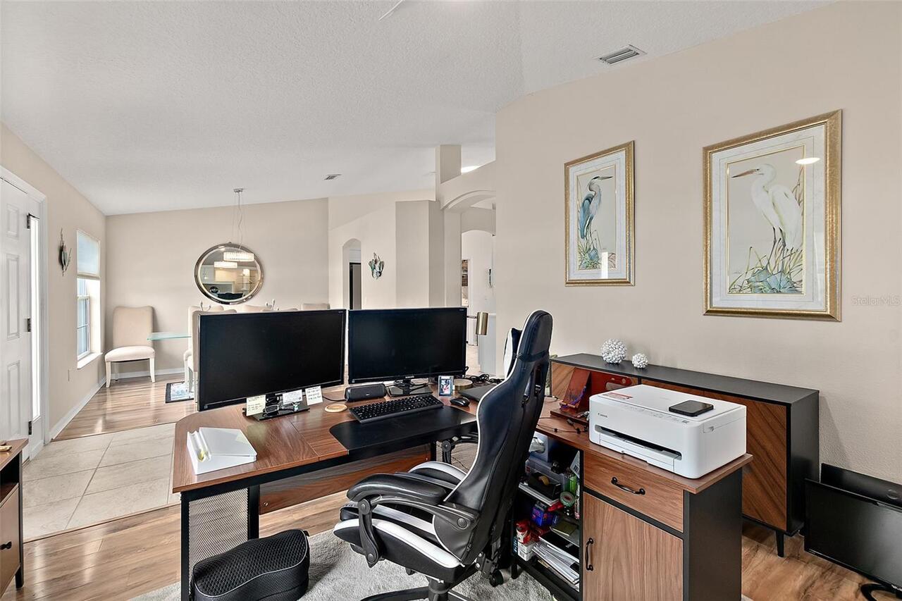 Listing Photo 9