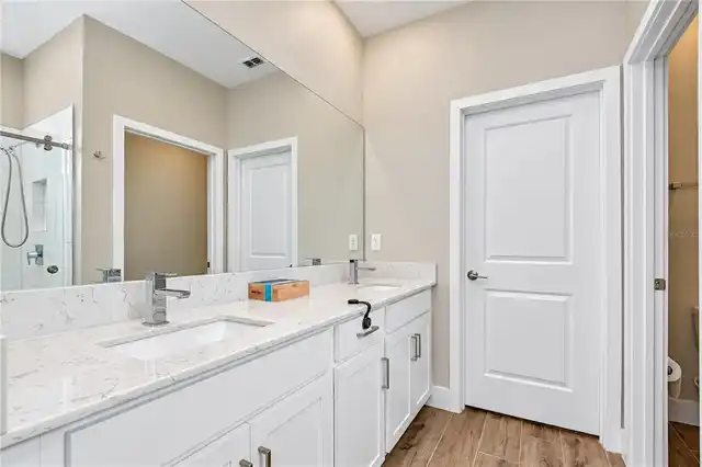 Listing Photo 38
