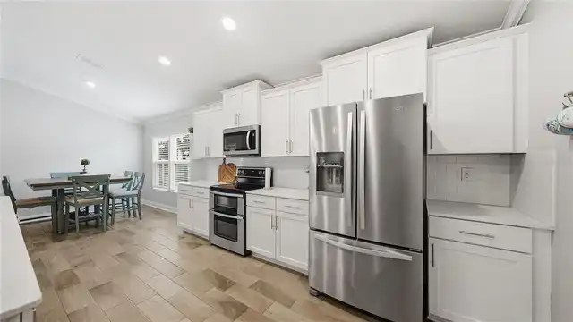 Listing Photo 18