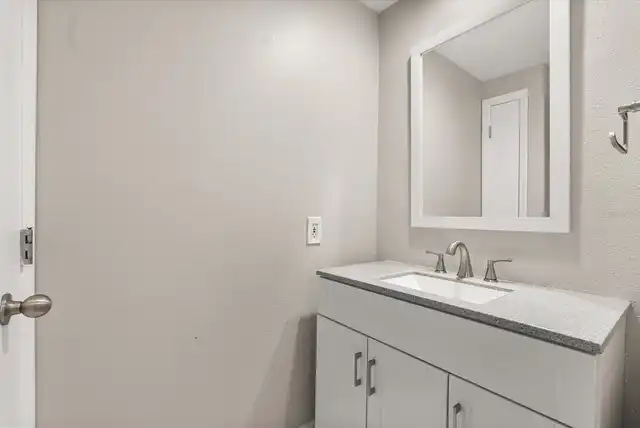 Listing Photo 17