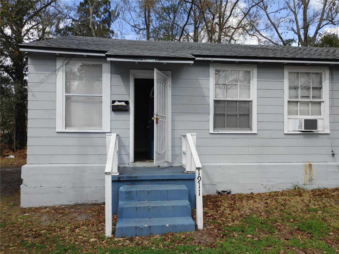 Listing Photo 1