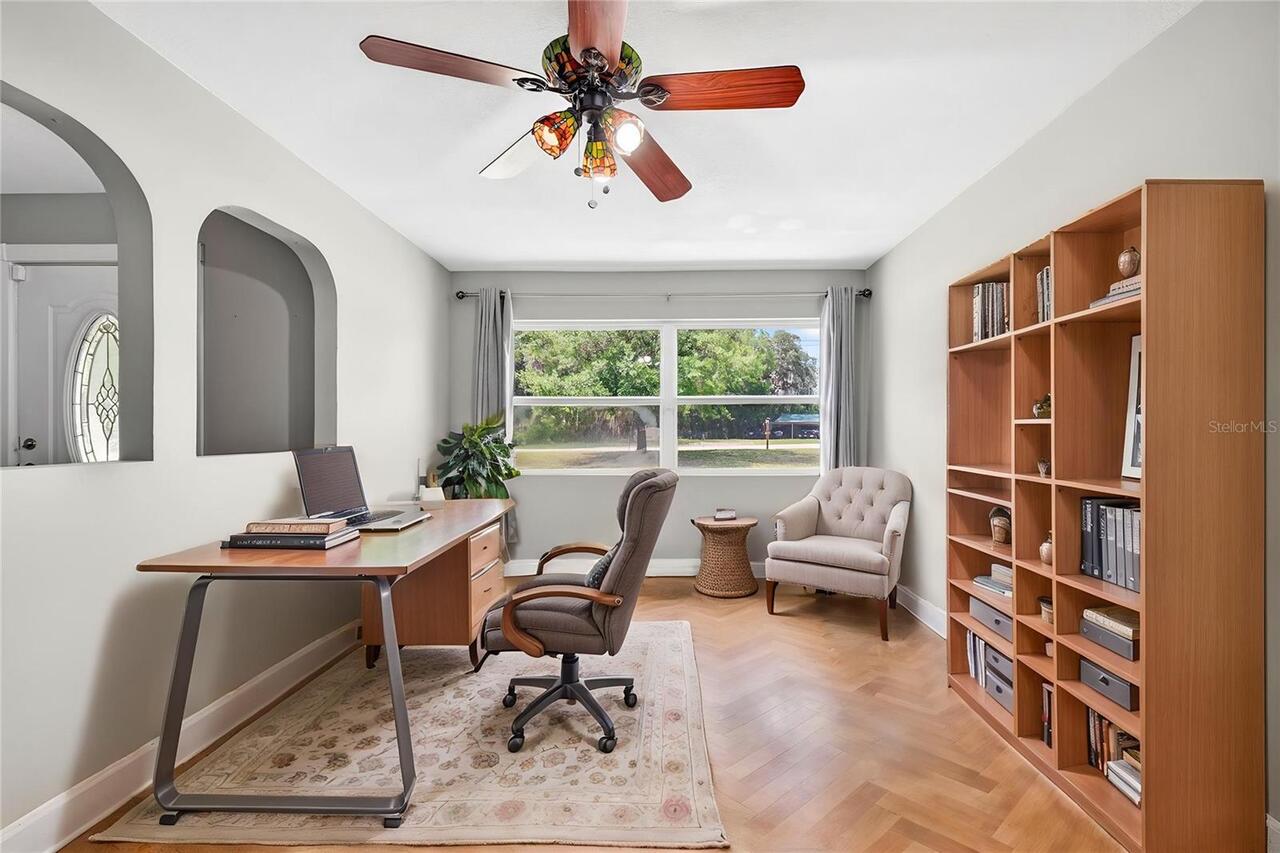 Listing Photo 11