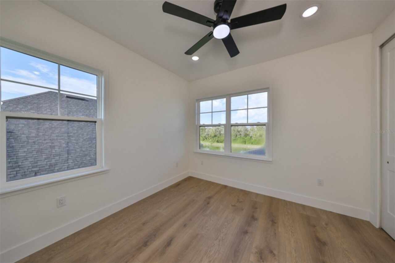 Listing Photo 43