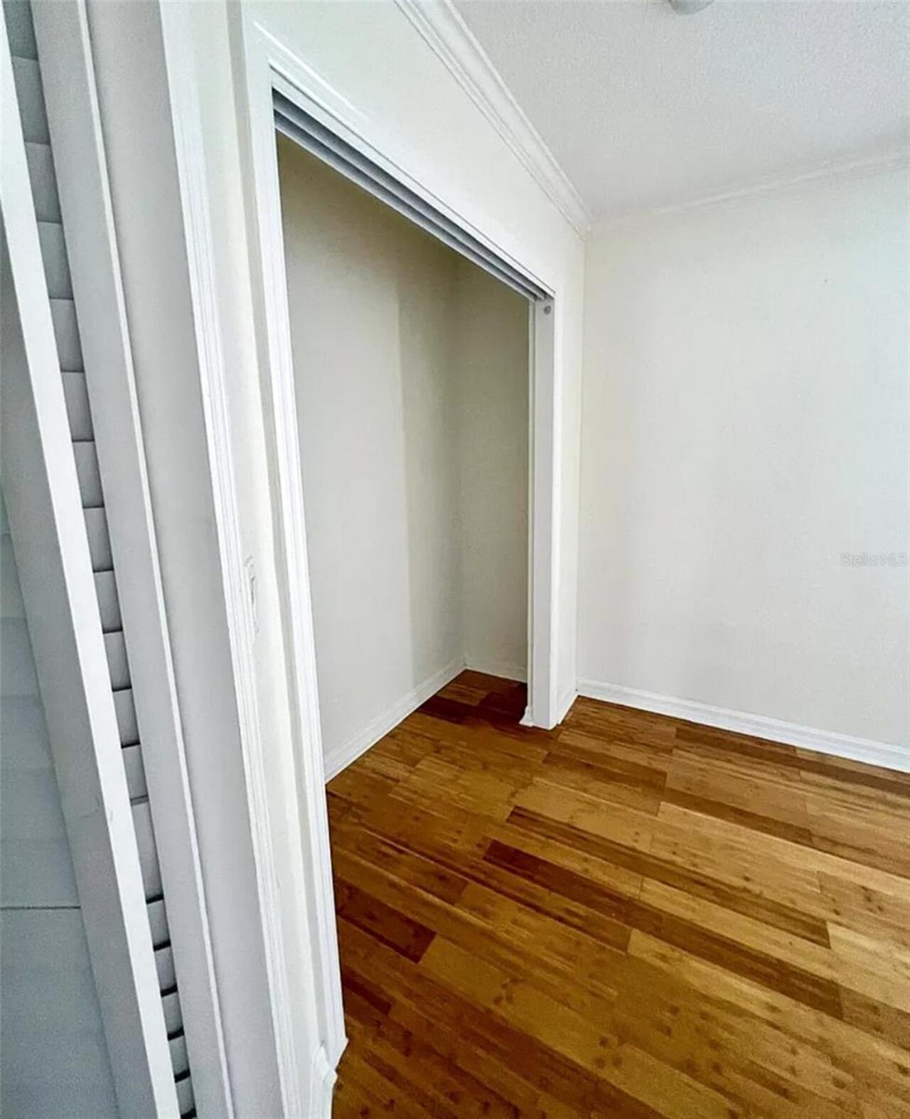 Listing Photo 9