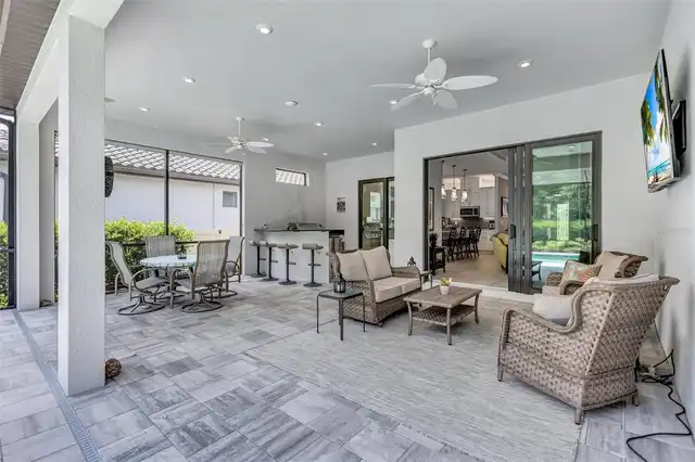 Listing Photo 16