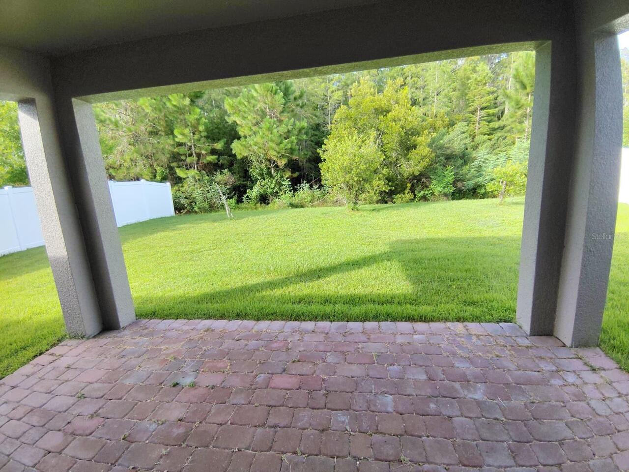Listing Photo 11